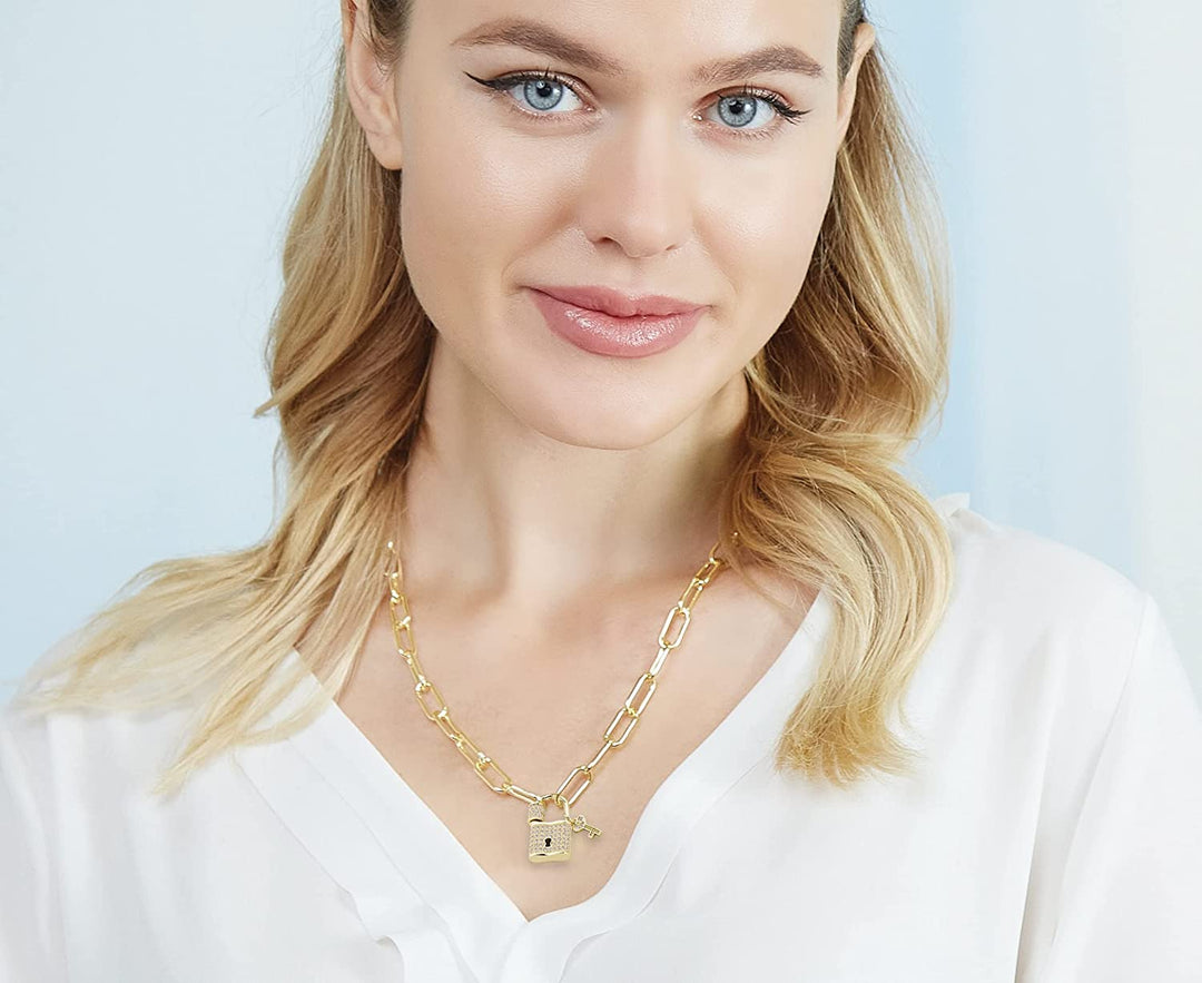 Pera Jewelry 14K Gold Plated Pendant Heart Lock & Key Necklace for Women with Gift Box | Adjustable Chain, Minimalist, Tiny Dainty Choker Necklaces Gold Plated Diamond Lock