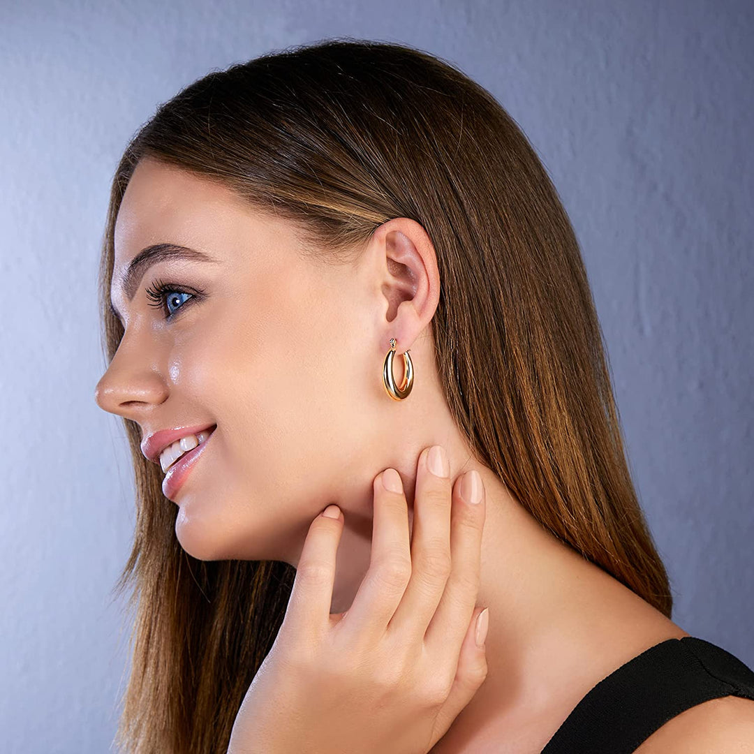 Pera Jewelry 14K Gold Plated and Silver Plated Thick Hollow Hoop Earrings, Hypoallergenic Chunky Hoop Earrings for Women with Gift Box | Minimalist, Tiny Dainty Earrings