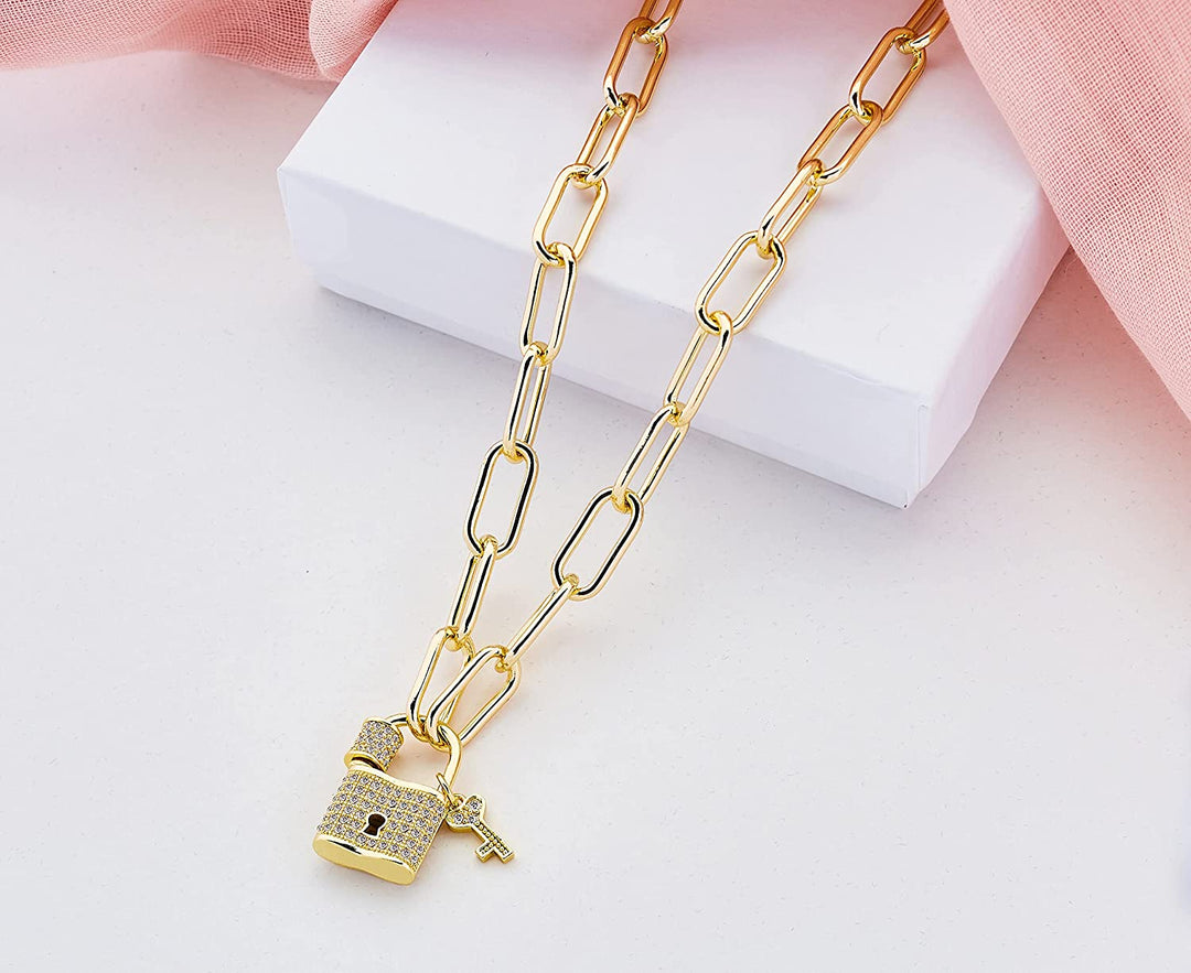 Pera Jewelry 14K Gold Plated Pendant Heart Lock & Key Necklace for Women with Gift Box | Adjustable Chain, Minimalist, Tiny Dainty Choker Necklaces Gold Plated Diamond Lock