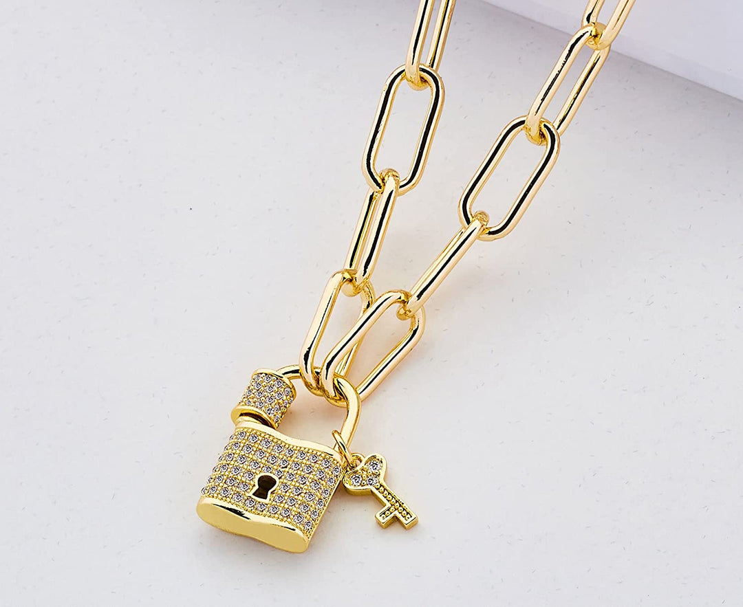 Pera Jewelry 14K Gold Plated Pendant Heart Lock & Key Necklace for Women with Gift Box | Adjustable Chain, Minimalist, Tiny Dainty Choker Necklaces Gold Plated Diamond Lock